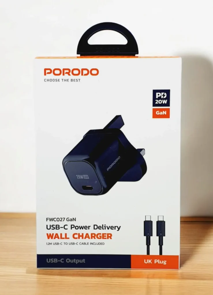6849108447058 PORODO USB-C POWER DELIVERY WALL CHARGER 20W USB-C TO USB-C CABLE